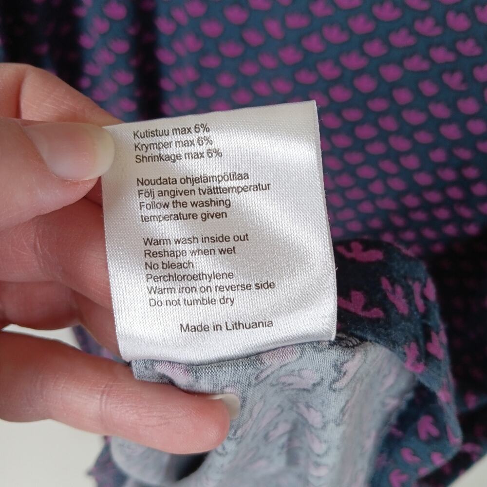 Marimekko Floral T-shirt Dress size Medium - Picture 7 of 9